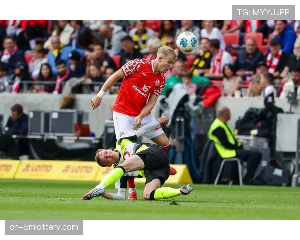 数据速报：勒沃库森对阵美因茨，客队全场压迫成功次数仅为赛季平均一半