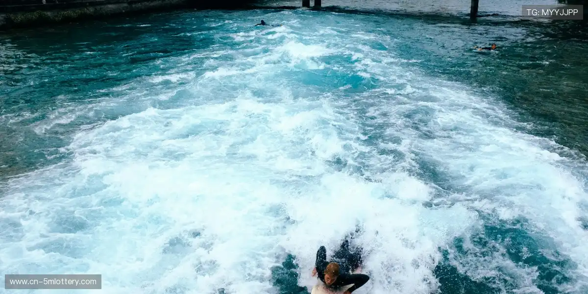 🎉 全场狂欢模式启动，喝彩声浪震耳欲聋！🗣️